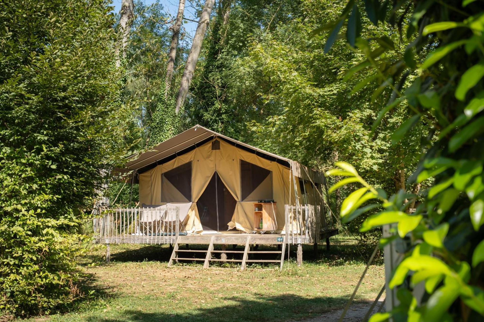 Huttopia La Plage Blanche Ounans Екстериор снимка